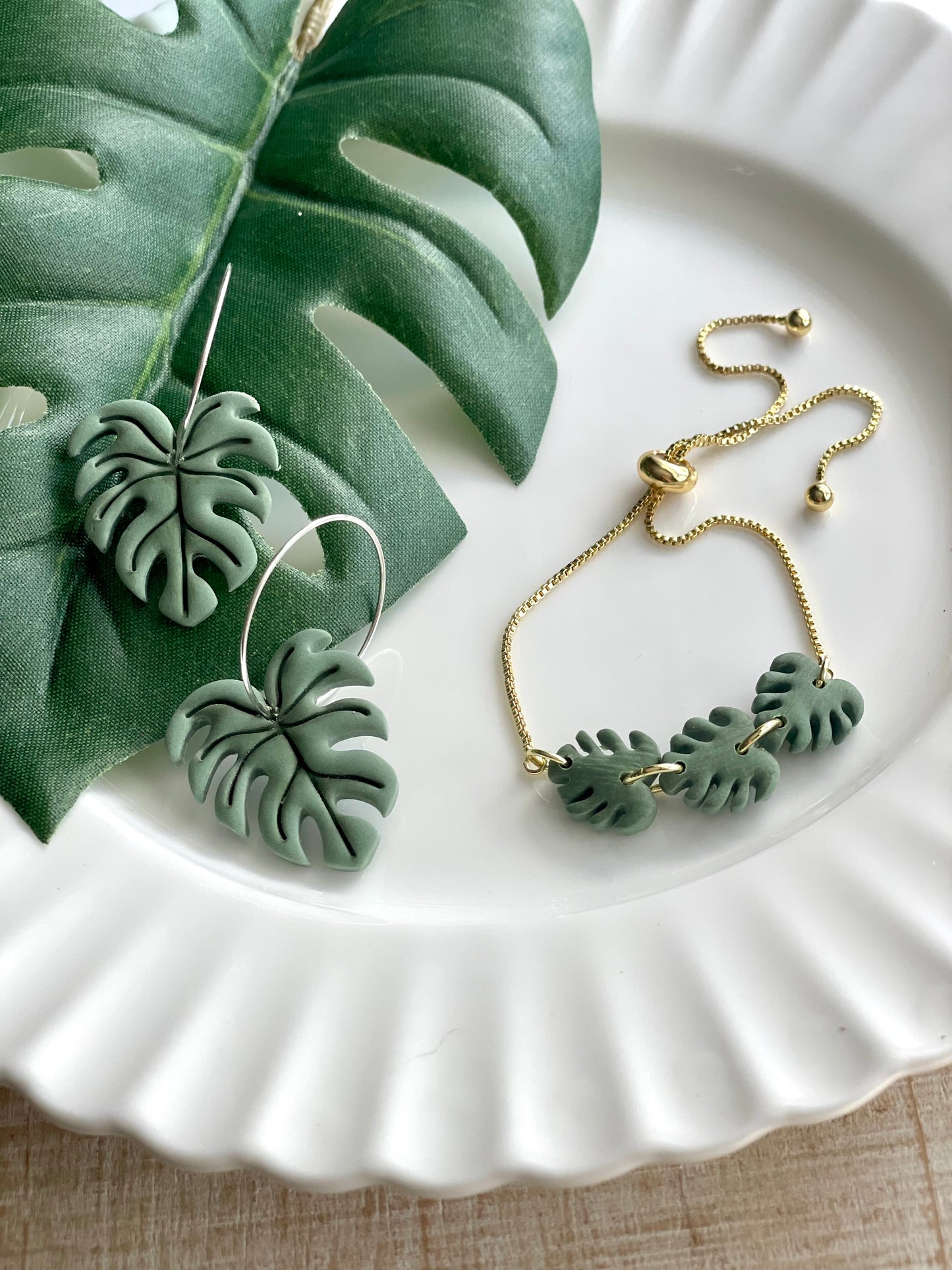 Monstera Bracelet (multiple choices)