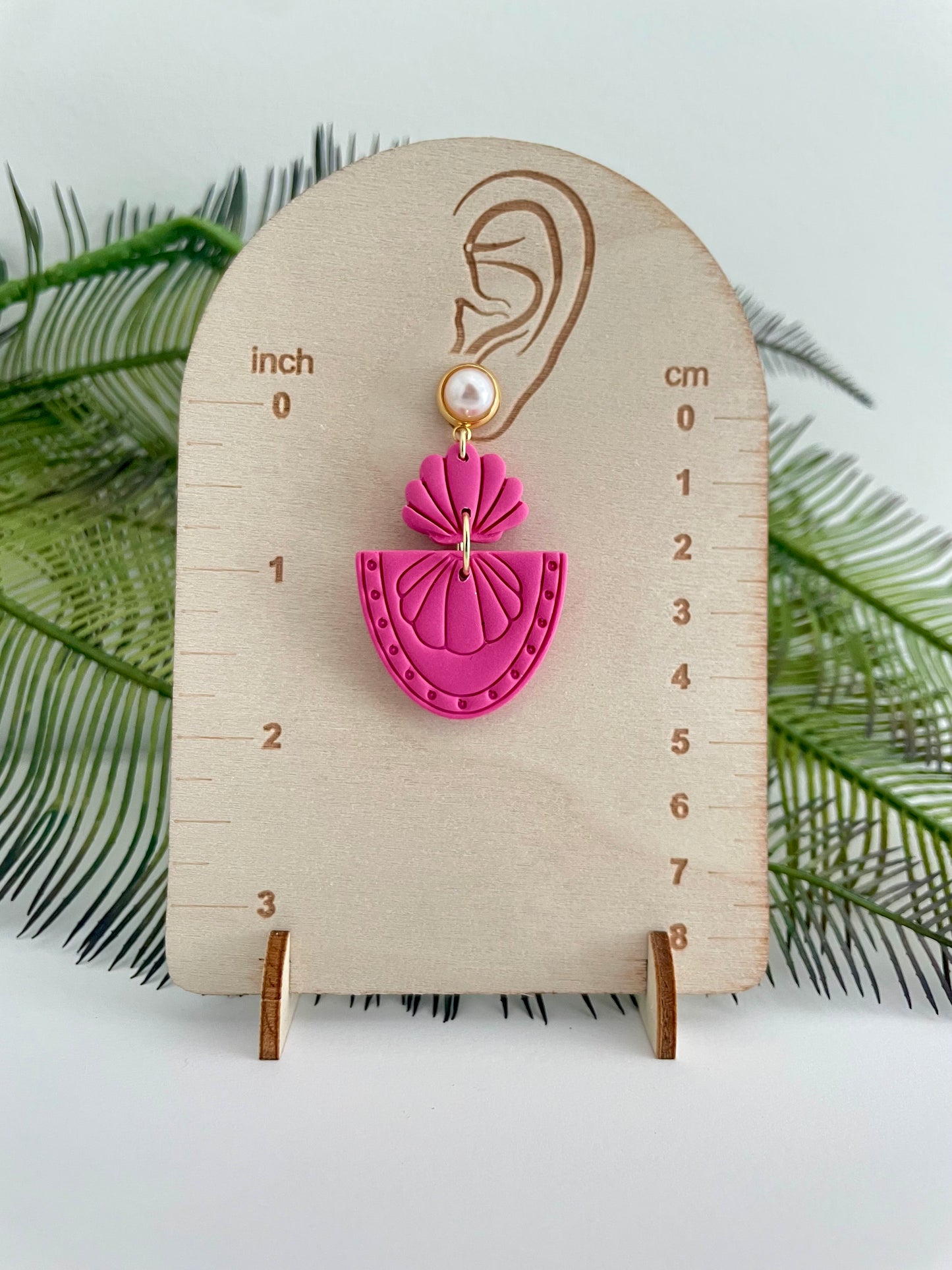 Summertime Clamshell Earrings