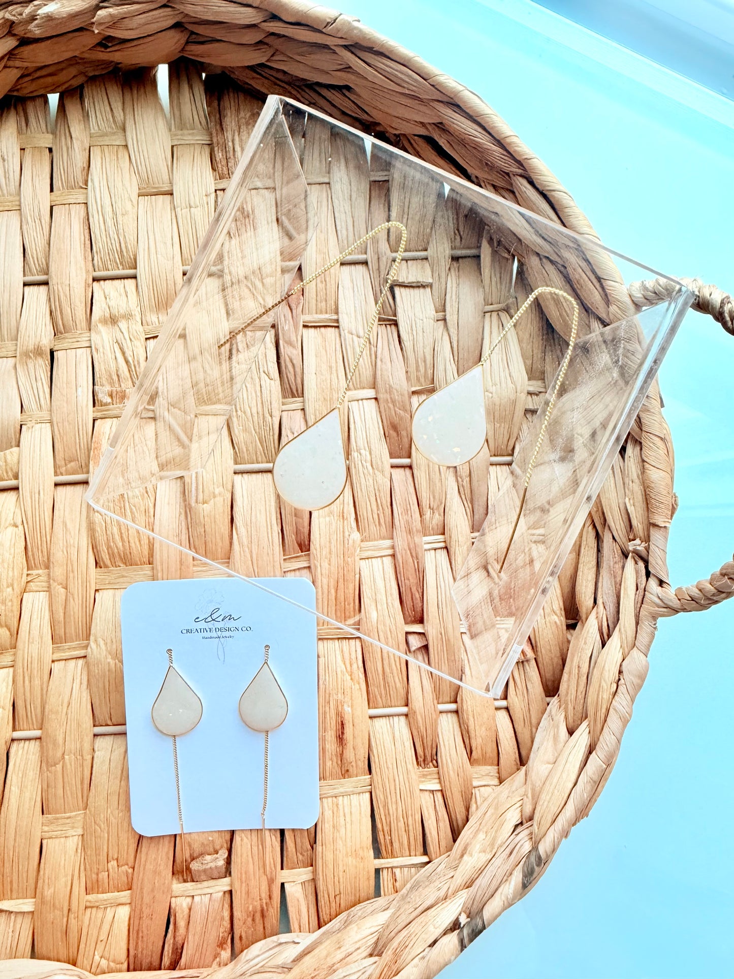 Dainty chain opal teardrop