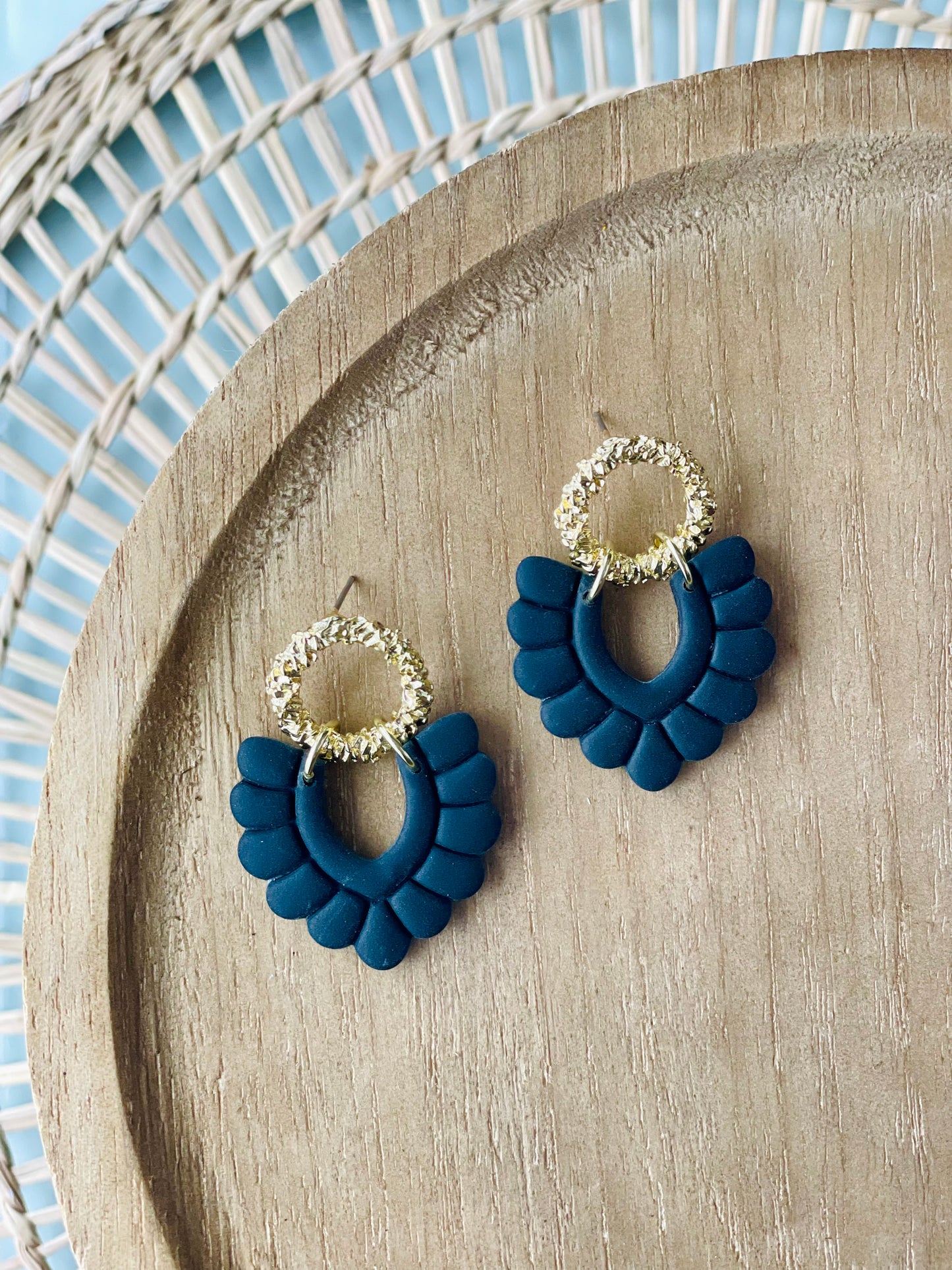 Bubbly “V” Earrings