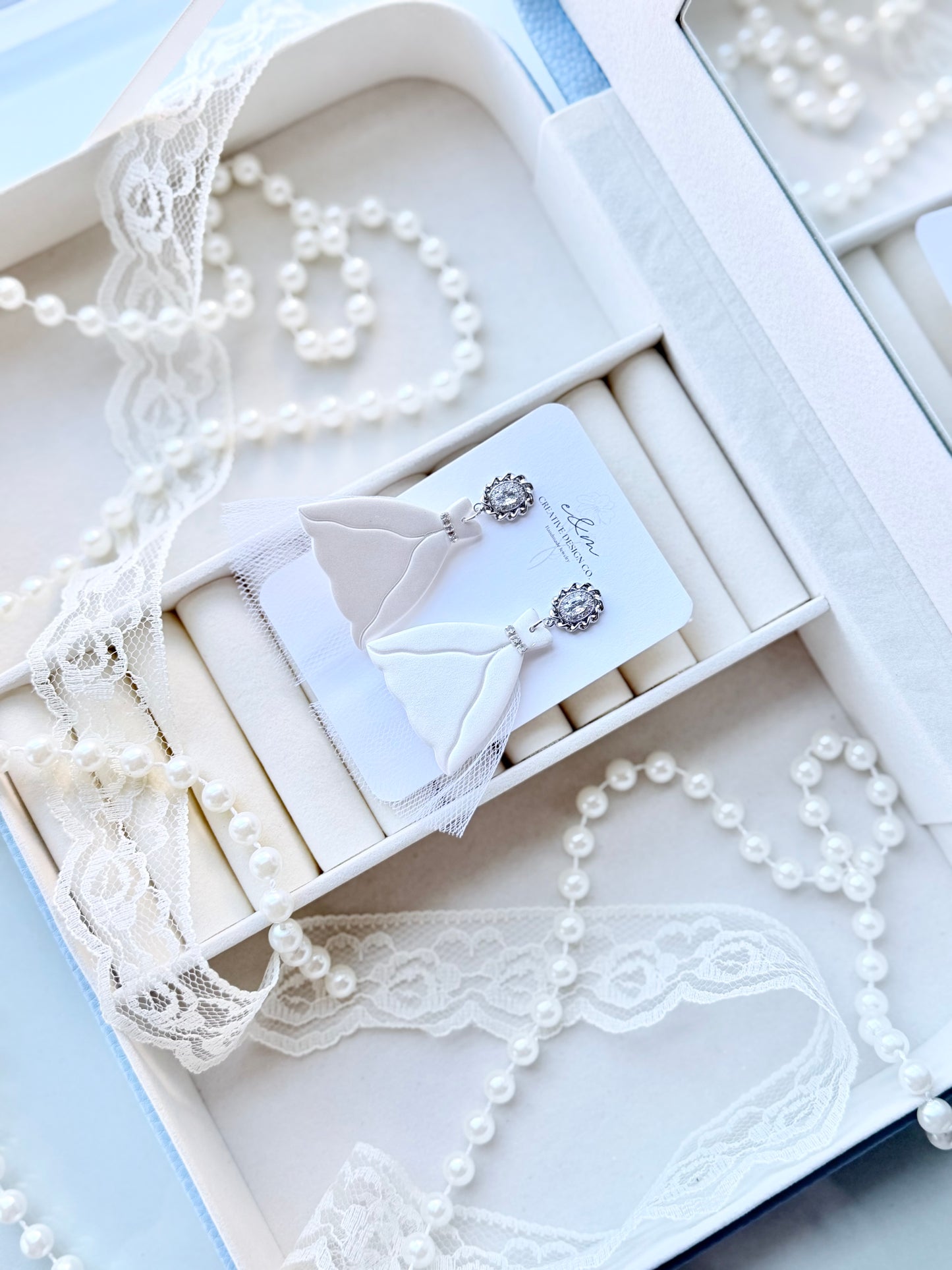 Vow & Veil Earrings