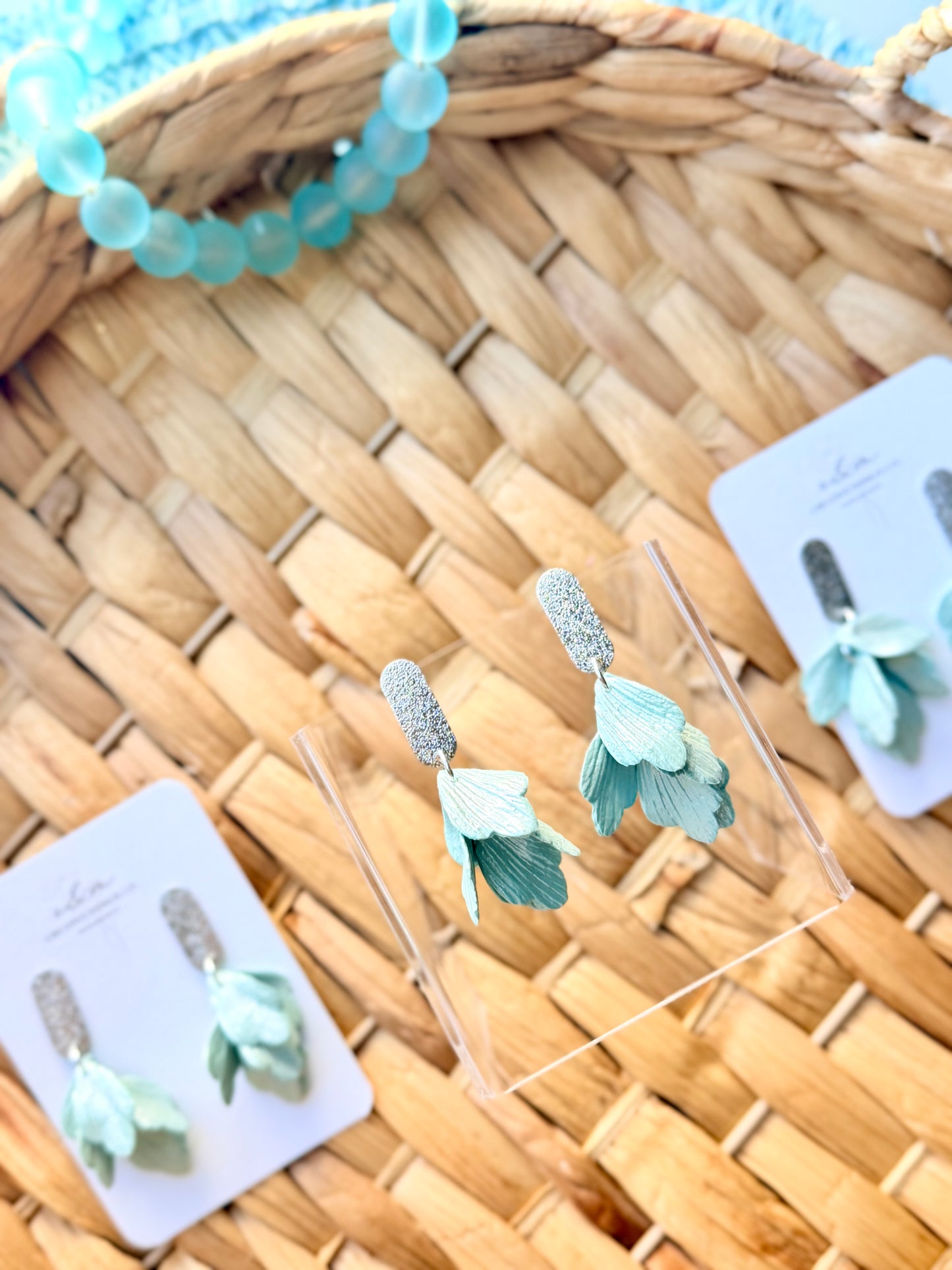 Shimmery Petal Earrings (multiple choices)