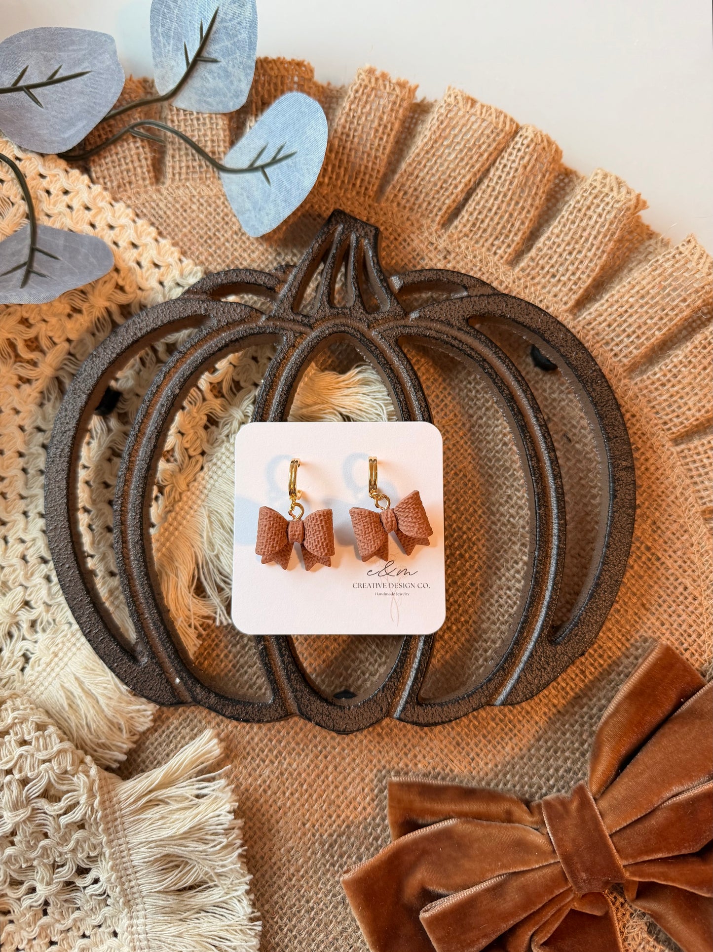Cinnamon Bows
