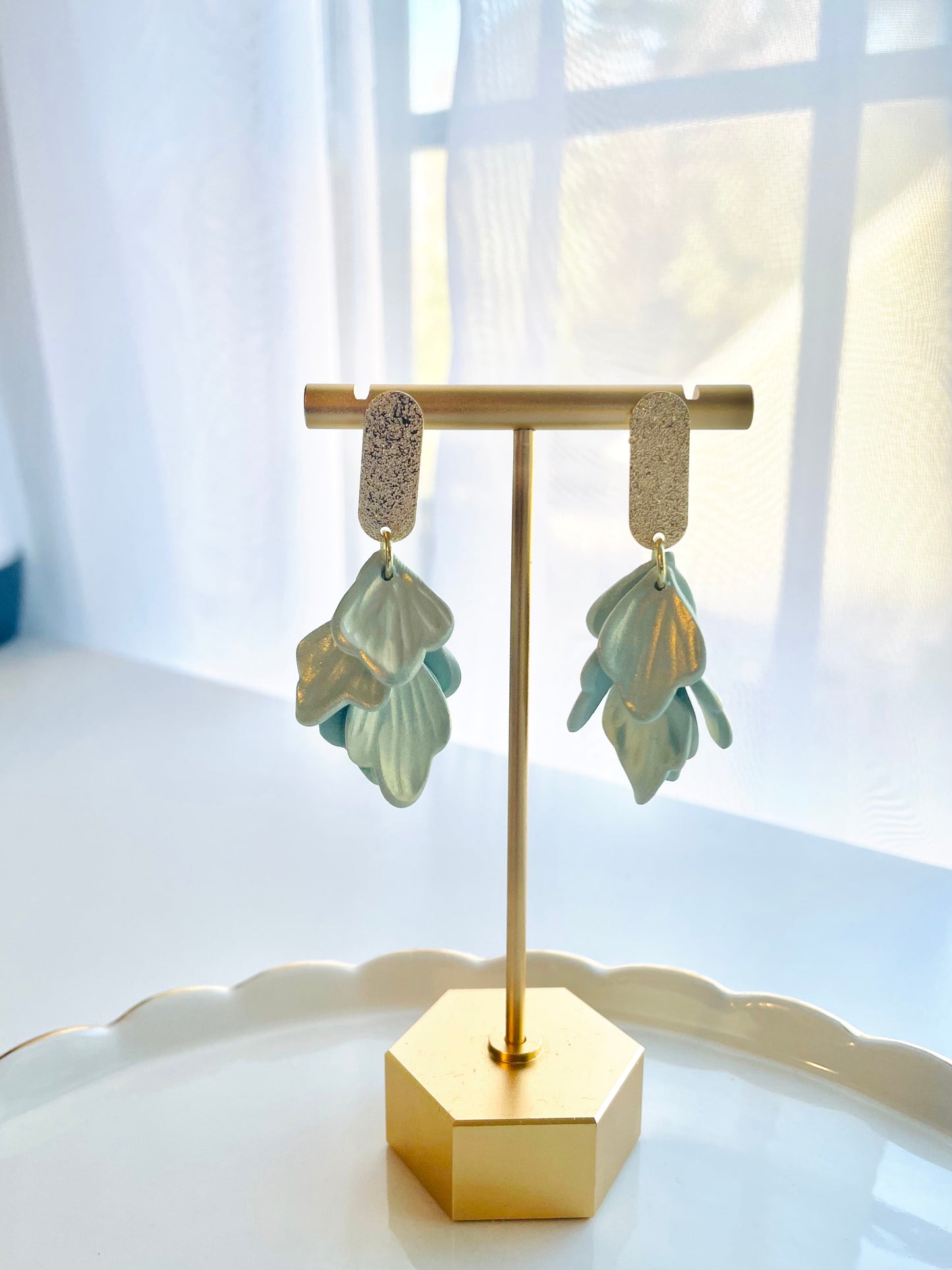 Shimmery Petal Earrings (multiple choices)